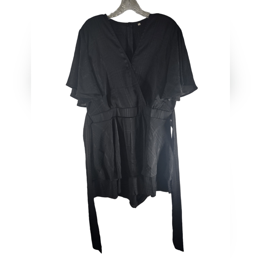 Black mini skorts dress with tie around size XL new with out tags